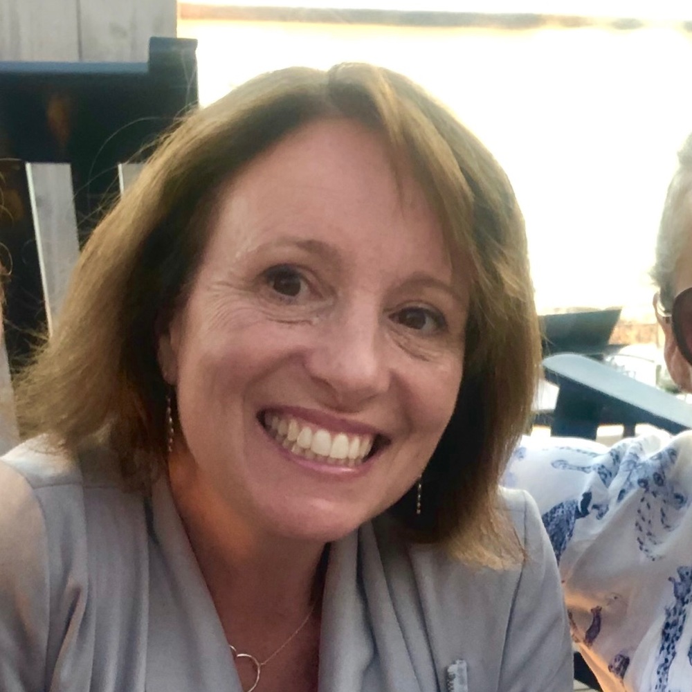 Meet your Posher, Julia